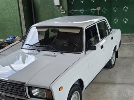 LADA (VAZ) 2107