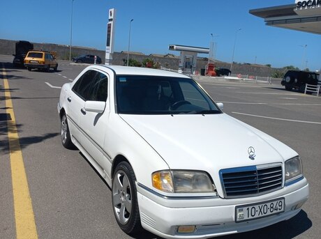 Mercedes C 280