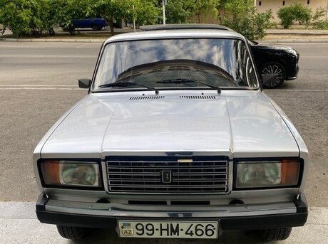 LADA (VAZ) 2107