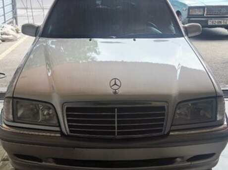 Mercedes C 180