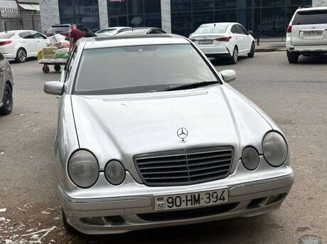 Mercedes E 270