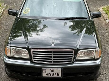 Mercedes C 230