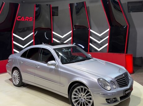 Mercedes E 240