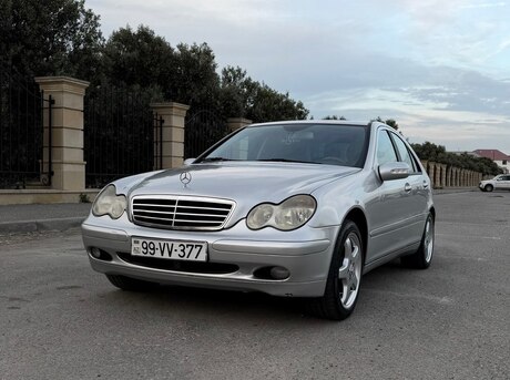 Mercedes C 180