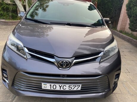 Toyota Sienna