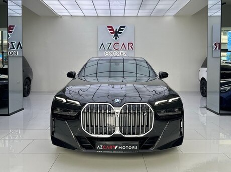 BMW i7