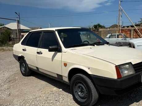 LADA (VAZ) 21099
