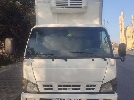 Isuzu NPR 66 P
