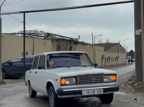 LADA (VAZ) 2107