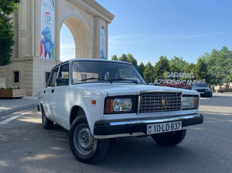 LADA (VAZ) 2107