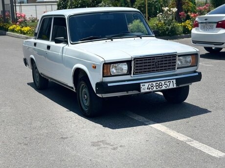 LADA (VAZ) 2107