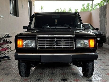 LADA (VAZ) 2107
