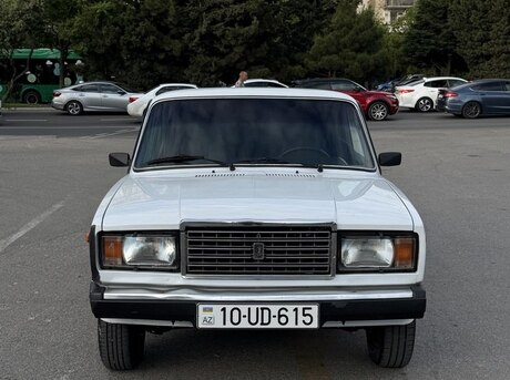 LADA (VAZ) 2107
