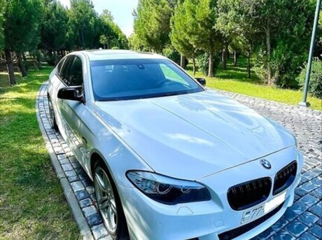 BMW 528