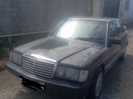 Mercedes 190