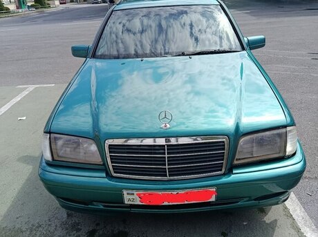 Mercedes C 180