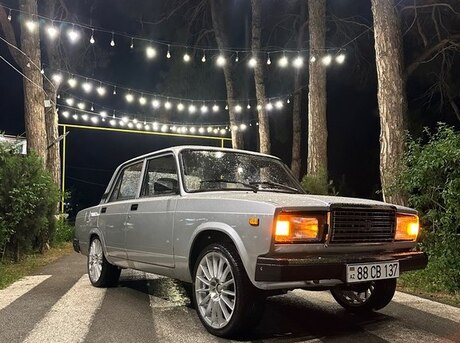 LADA (VAZ) 2107