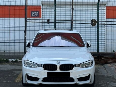 BMW 330