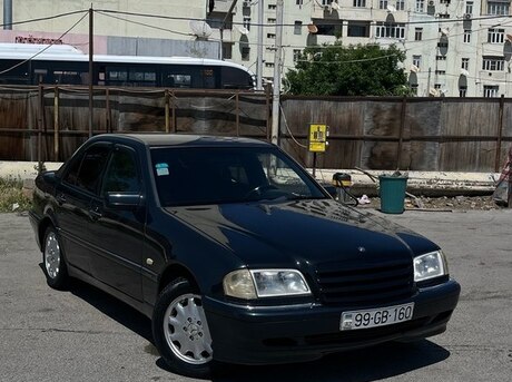 Mercedes C 240
