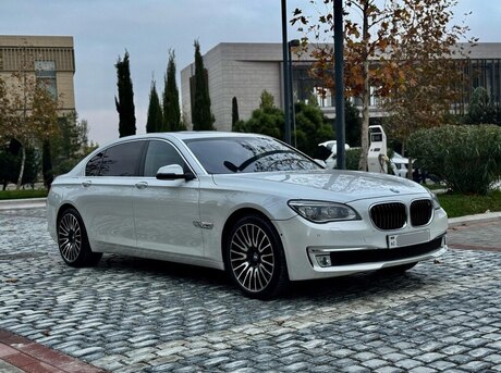 BMW 750