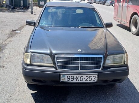 Mercedes C 180