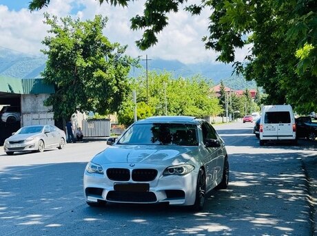 BMW 528