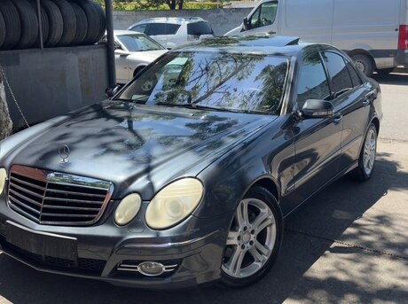 Mercedes E 320