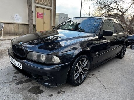 BMW 523