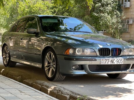 BMW 525
