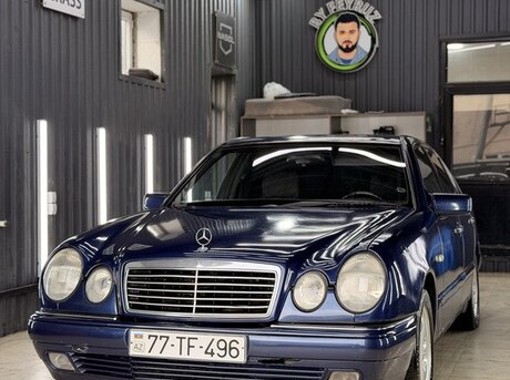 Mercedes E 200
