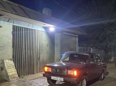 LADA (VAZ) 2107