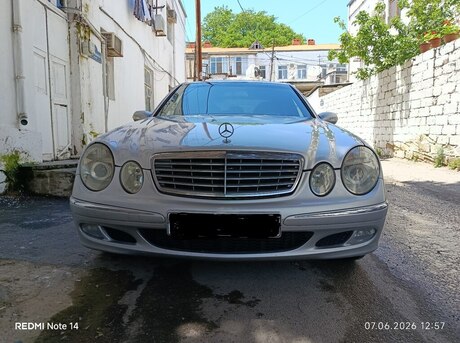 Mercedes E 270