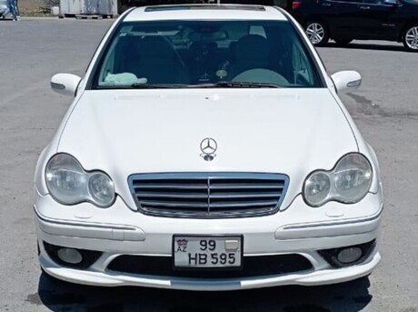 Mercedes C 200
