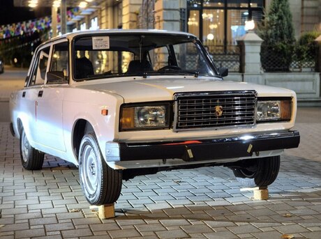 LADA (VAZ) 2107