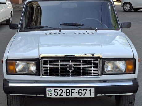 LADA (VAZ) 2107