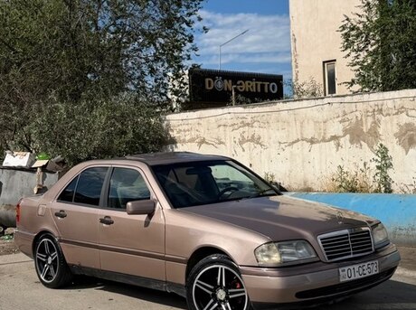 Mercedes C 180