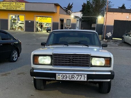 LADA (VAZ) 2107
