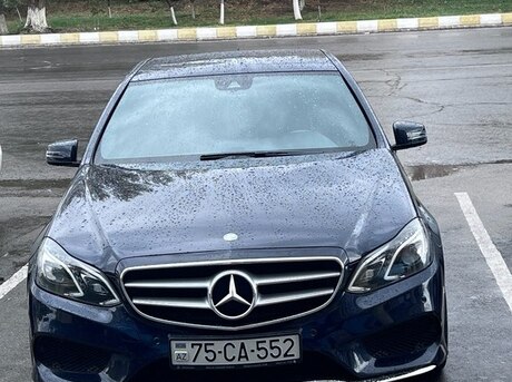 Mercedes E 200