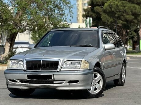 Mercedes C 220
