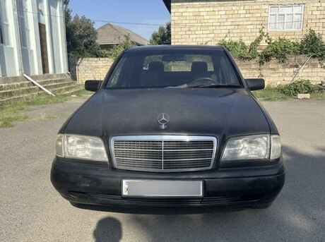 Mercedes C 180