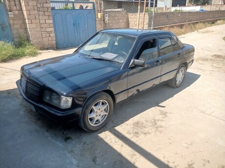 Mercedes 190
