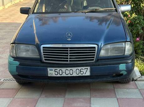 Mercedes C 180