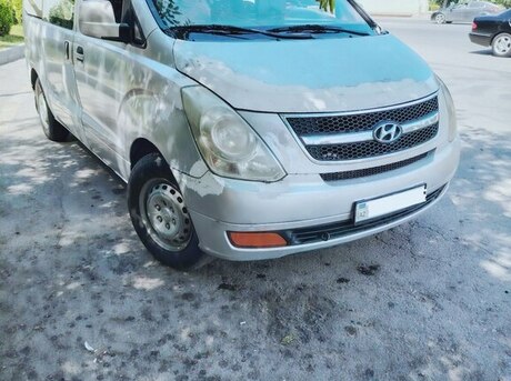Hyundai H-1