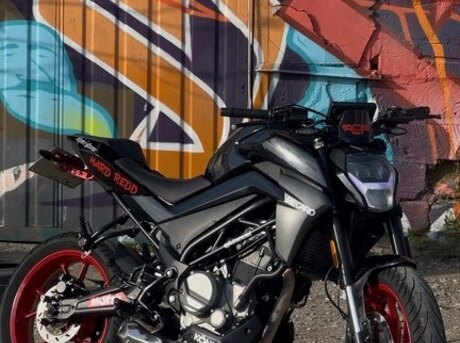 CFMOTO 300 NK