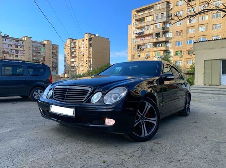 Mercedes E 240