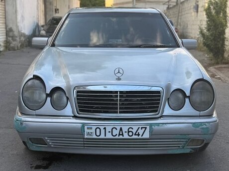 Mercedes E 300