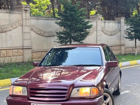 Mercedes C 180