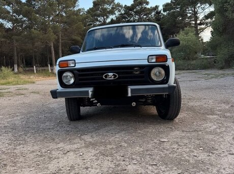 LADA (VAZ) Niva