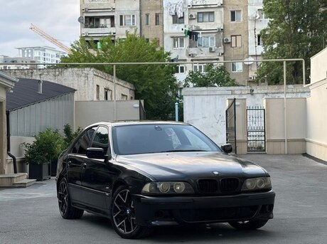 BMW 528