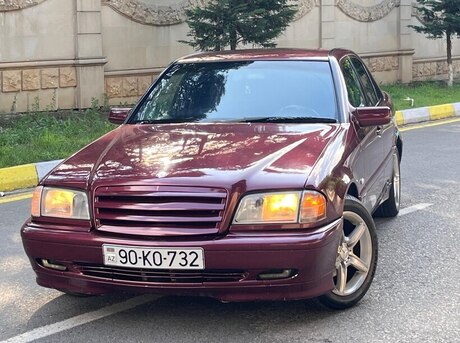 Mercedes C 180